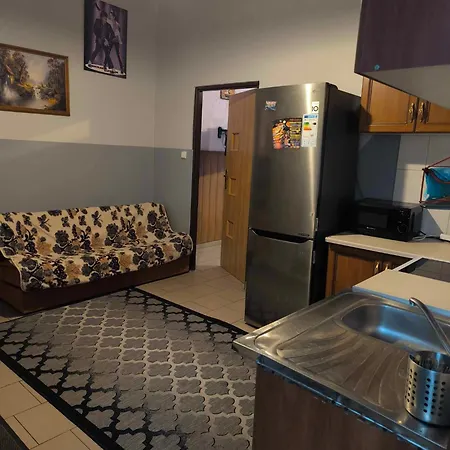 Z Aneksami Kuchennymi U Alicji * Čechovice-Dědice